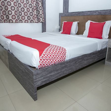 Oyo 11346 Hotel Tazz Odisha Bhubaneswar Exterior foto