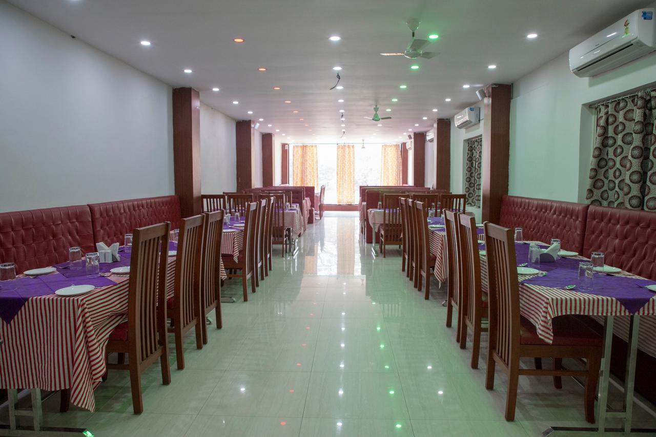 Oyo 11346 Hotel Tazz Odisha Bhubaneswar Exterior foto